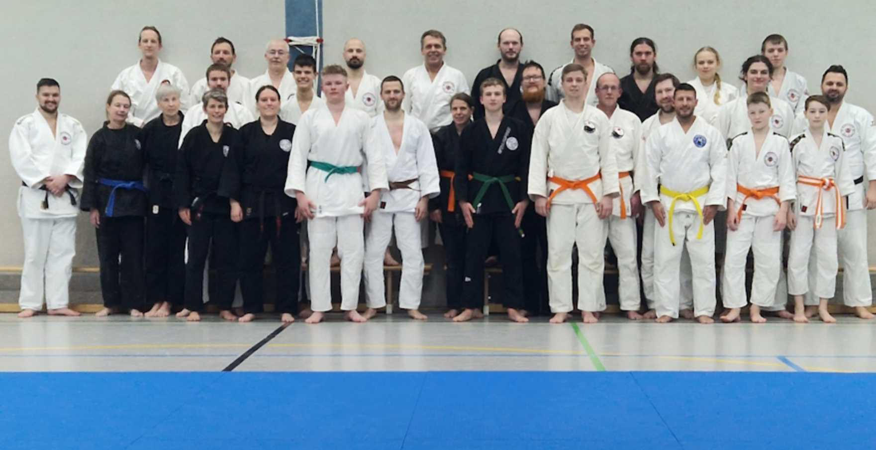 Gruppenbild vom Wurflehrgang